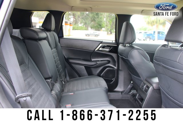 Vehicle image 45 of 52