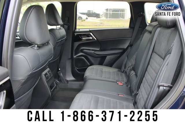 Vehicle image 39 of 52