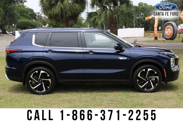 Vehicle image 5 of 52