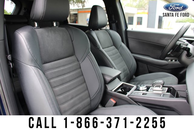 Vehicle image 49 of 52