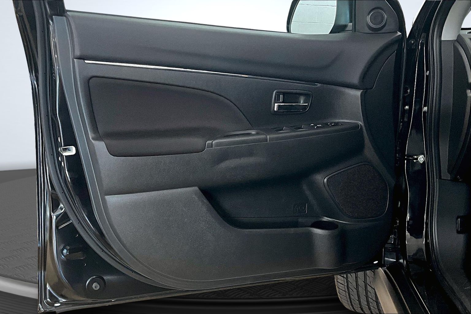 2024 Mitsubishi Outlander Sport Image 31 of 36