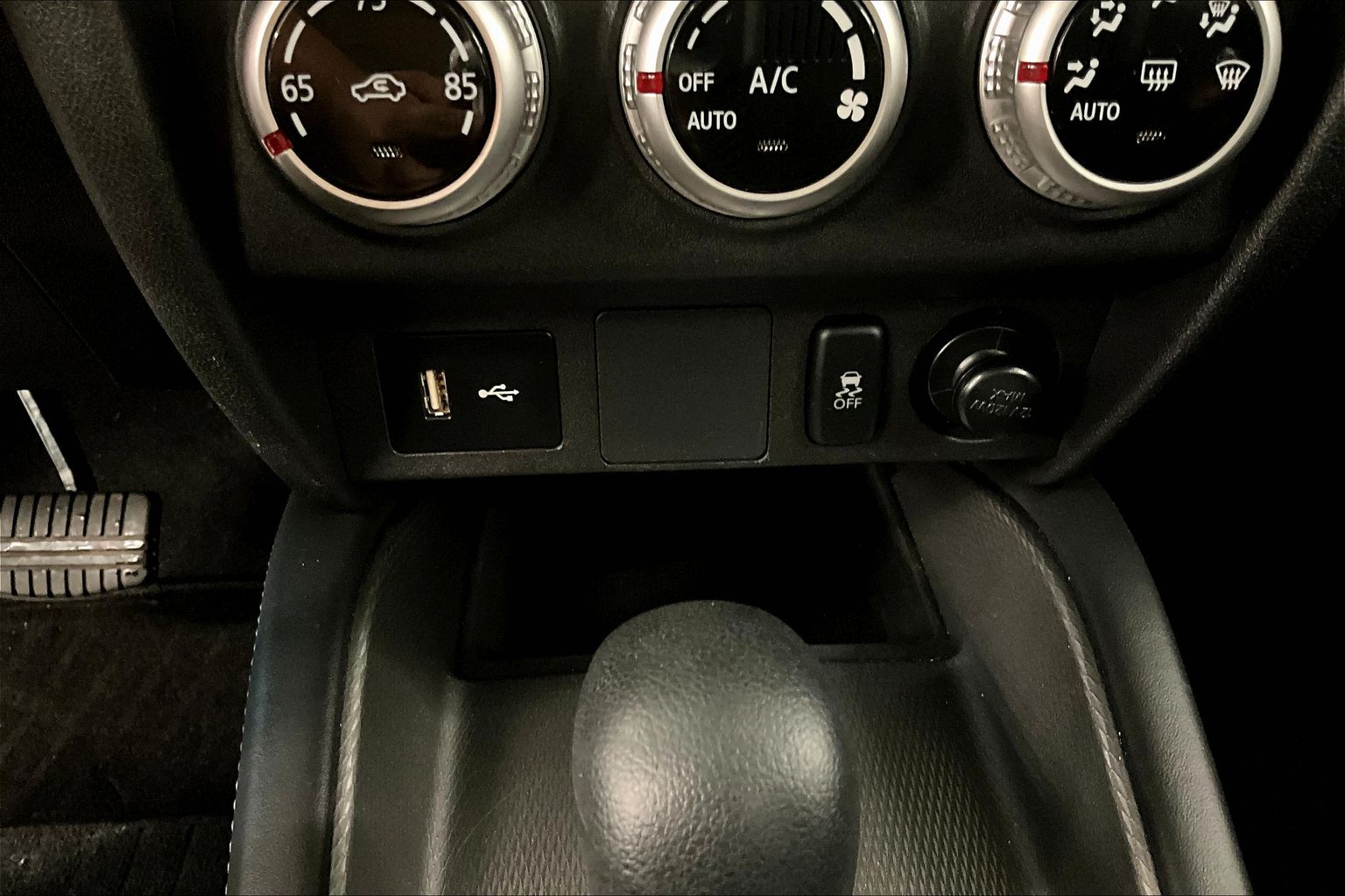 2024 Mitsubishi Outlander Sport Image 35 of 36