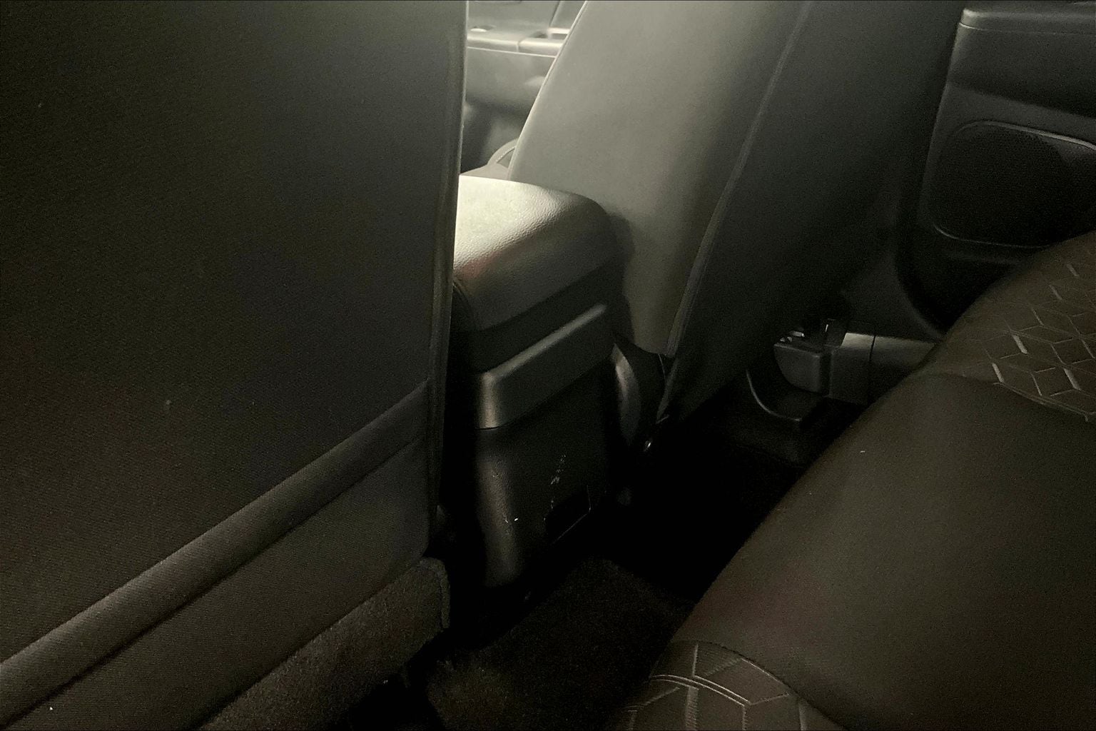 2024 Mitsubishi Outlander Sport Image 26 of 36