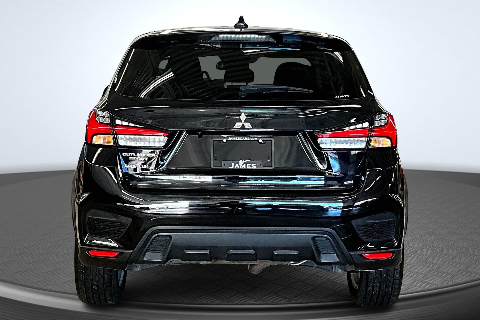 2024 Mitsubishi Outlander Sport Image 5 of 36