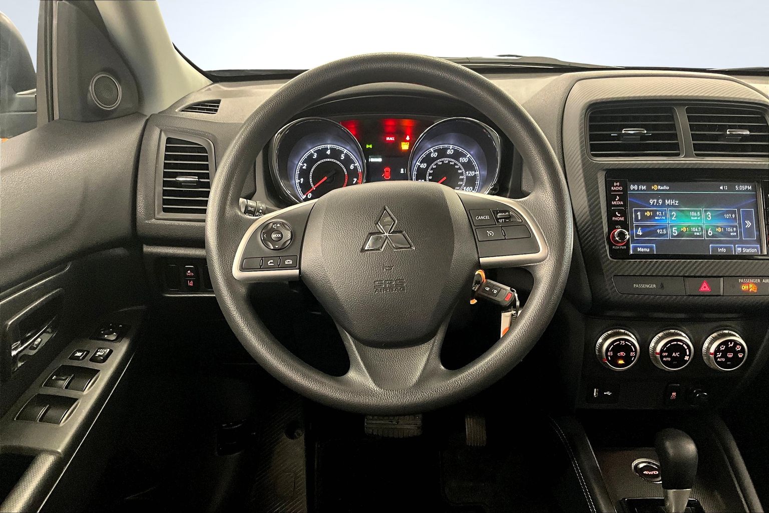 2024 Mitsubishi Outlander Sport Image 18 of 36