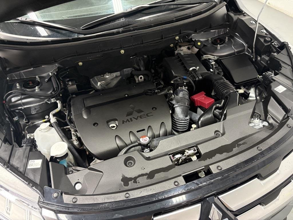 Vehicle image 7 of 42