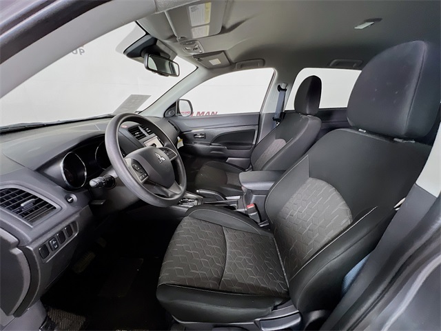 Vehicle image 10 of 37