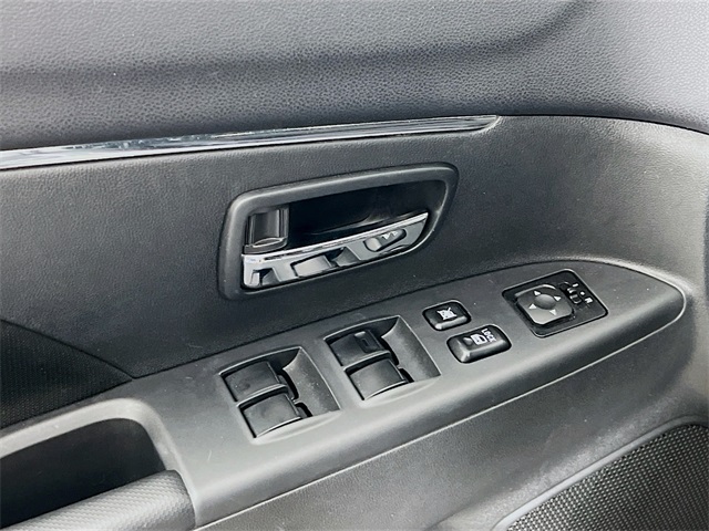 Vehicle image 9 of 37