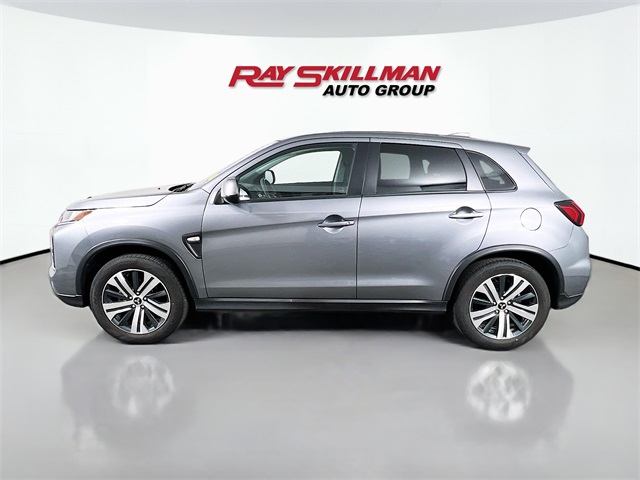 Vehicle image 8 of 37