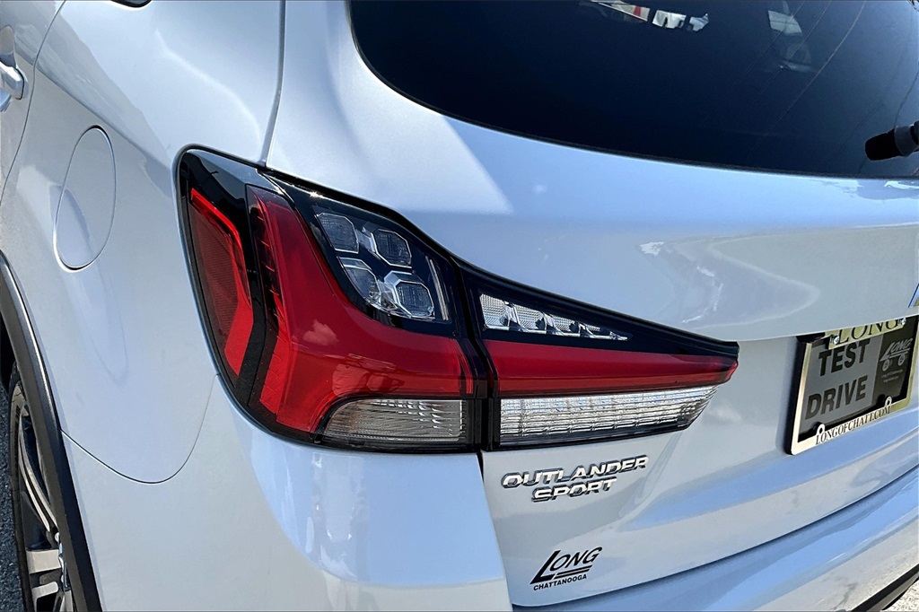Vehicle image 33 of 33