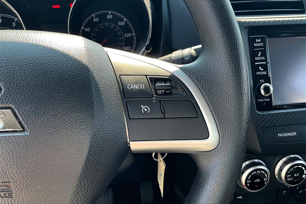 Vehicle image 32 of 33