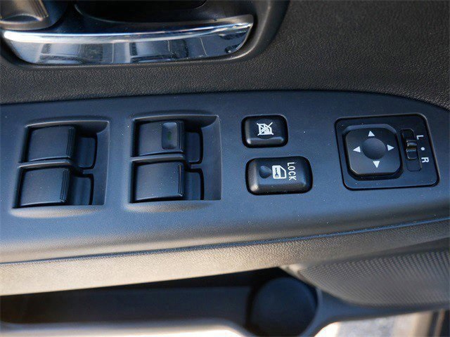 2024 Mitsubishi Outlander Sport ES Image 19 of 27