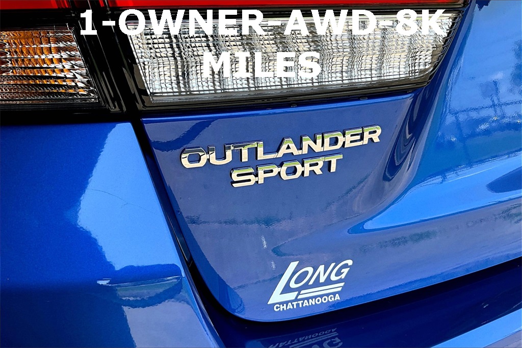 Vehicle image 27 of 32