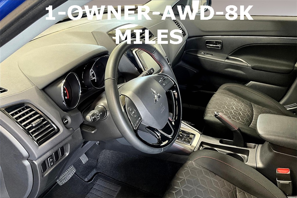 Vehicle image 15 of 32