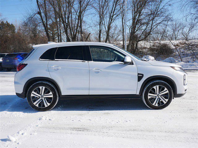 2024 Mitsubishi Outlander Sport ES Image 4 of 27