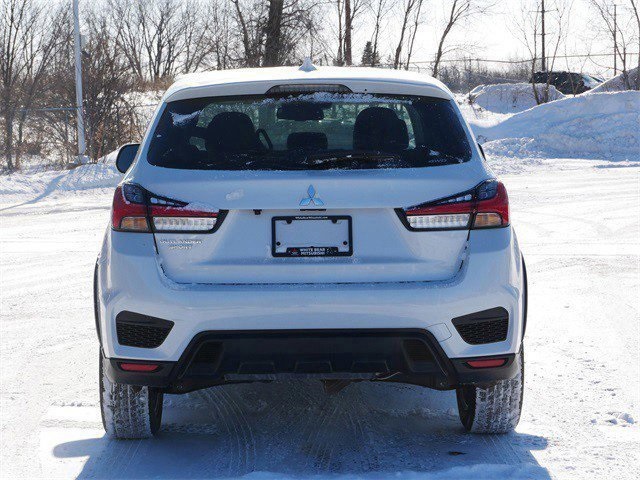 2024 Mitsubishi Outlander Sport ES Image 6 of 27