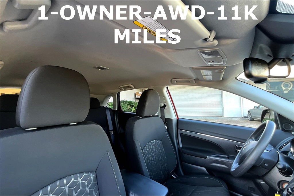 Vehicle image 14 of 34