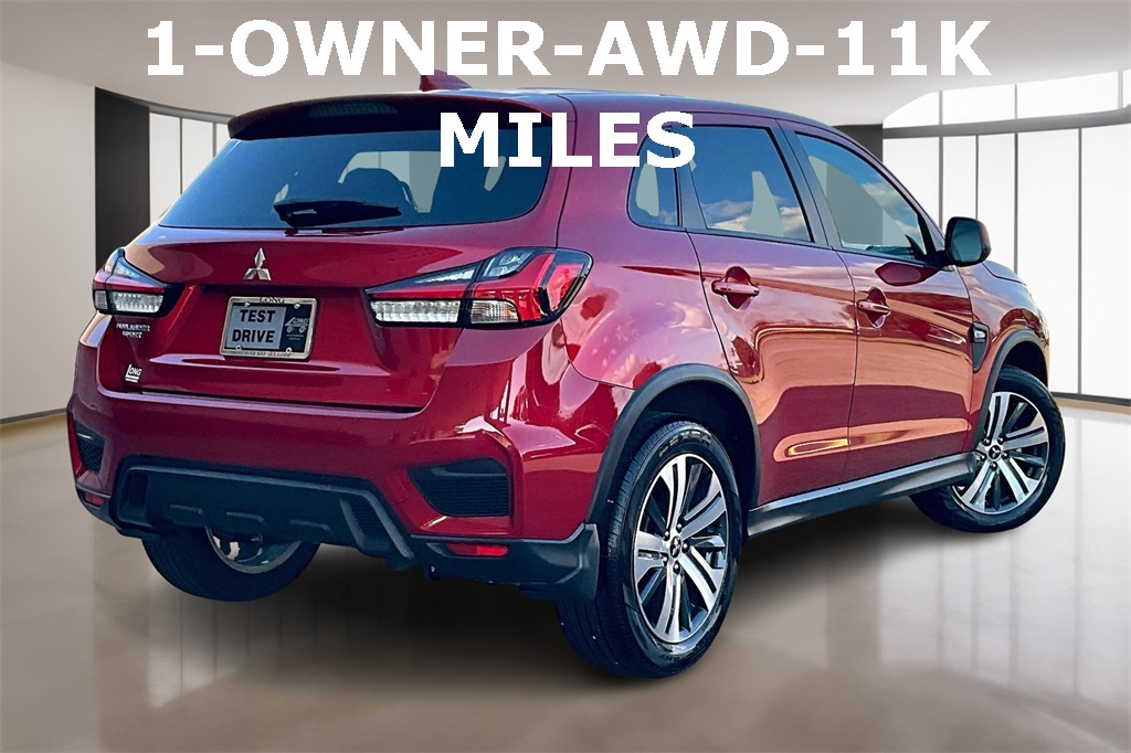 Vehicle image 4 of 34