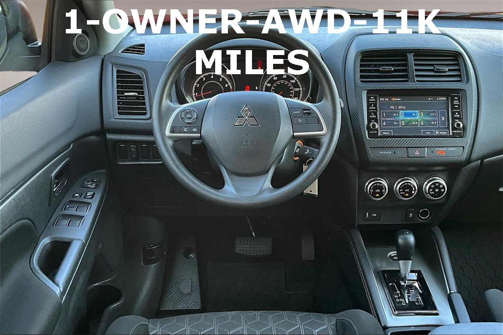 Vehicle image 17 of 34