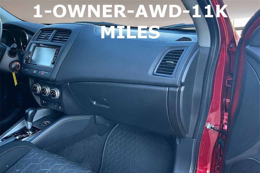 Vehicle image 26 of 34