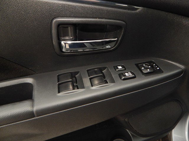 Vehicle image 17 of 31