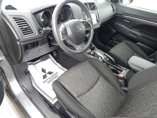Vehicle image 16 of 31