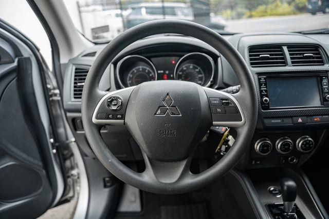 2024 Mitsubishi Outlander Sport ES Image 13 of 36