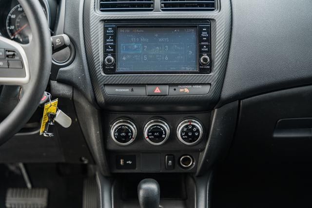 2024 Mitsubishi Outlander Sport ES Image 18 of 36