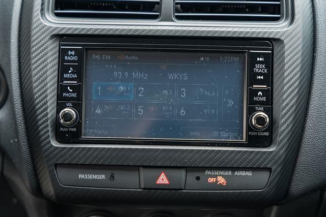 2024 Mitsubishi Outlander Sport ES Image 17 of 36