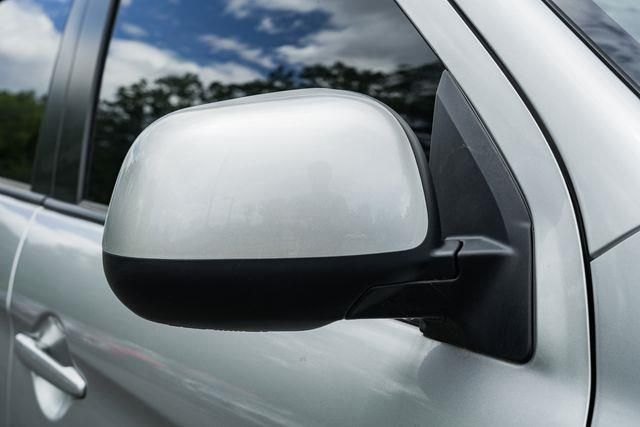 2024 Mitsubishi Outlander Sport ES Image 25 of 36