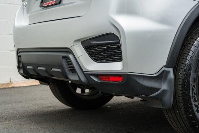 2024 Mitsubishi Outlander Sport ES Image 9 of 36