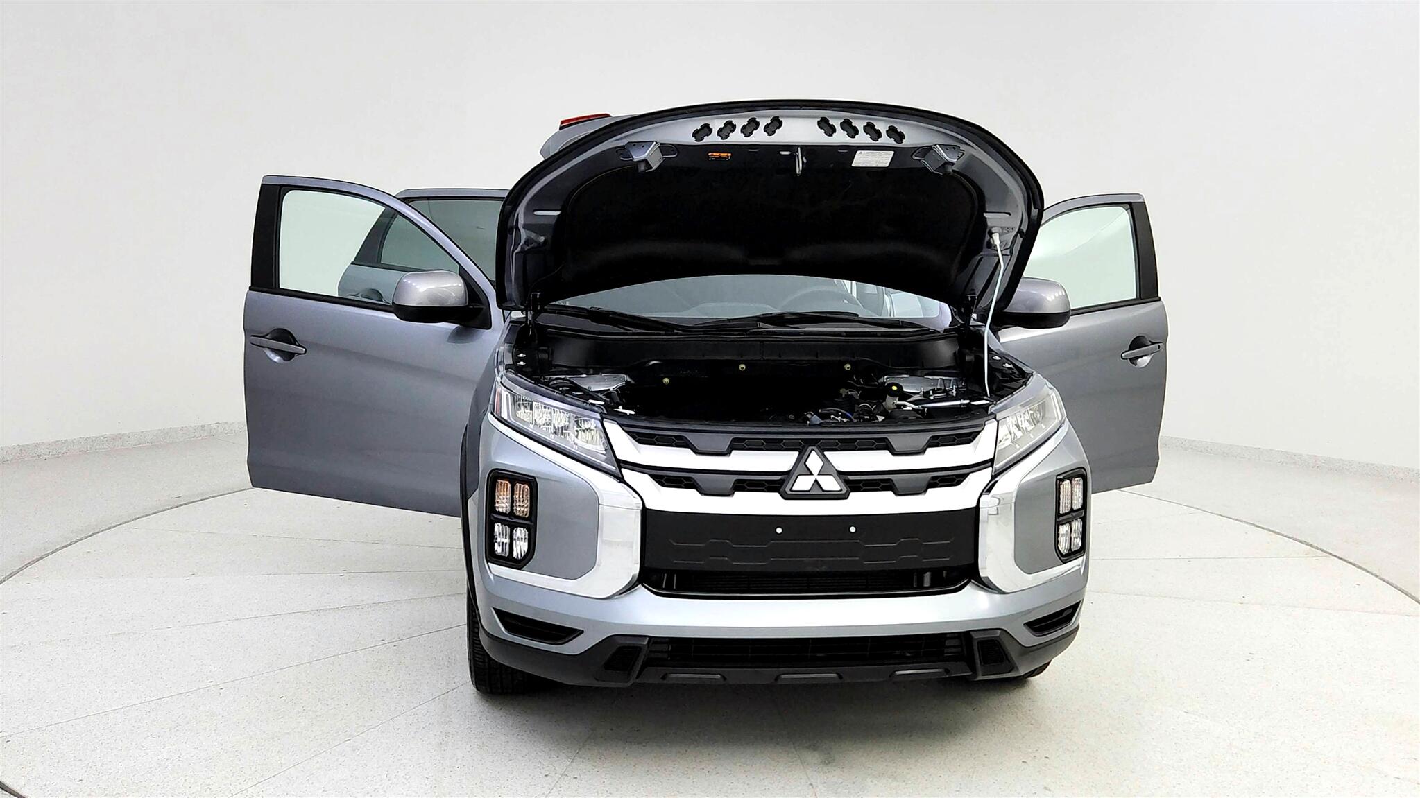 Vehicle image 6 of 44