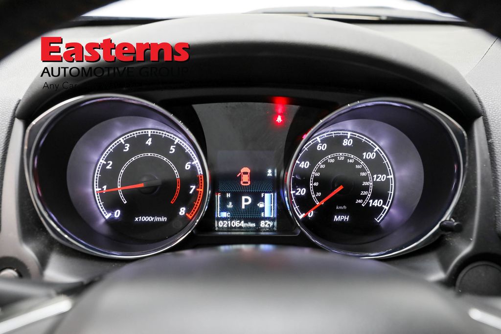 Vehicle image 47 of 61