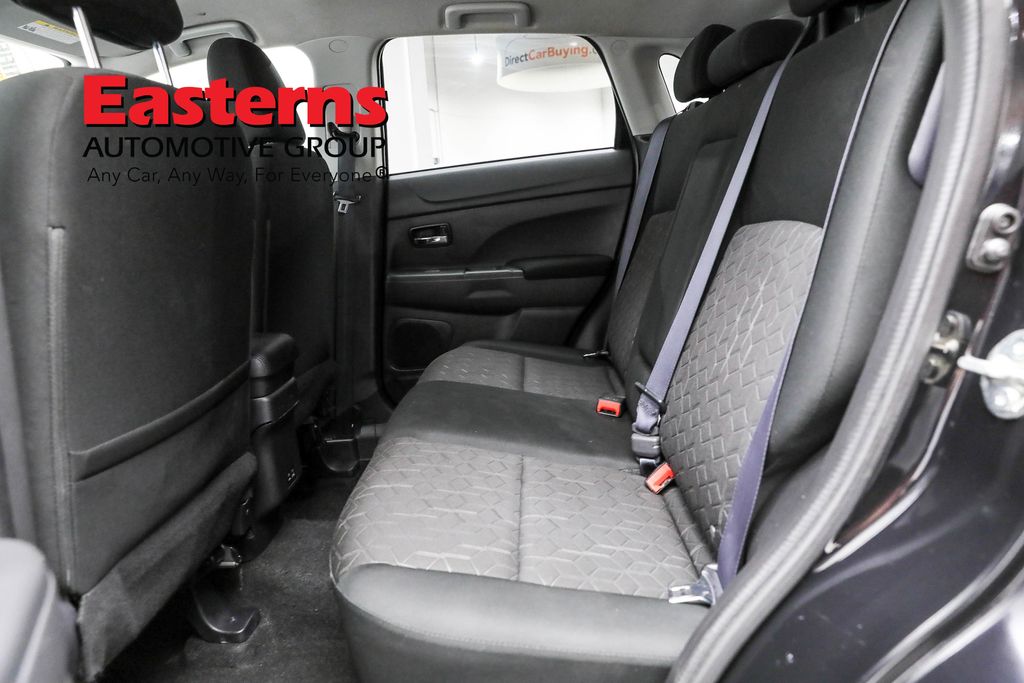 Vehicle image 50 of 61