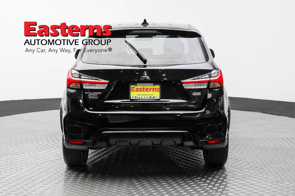 Vehicle image 36 of 61
