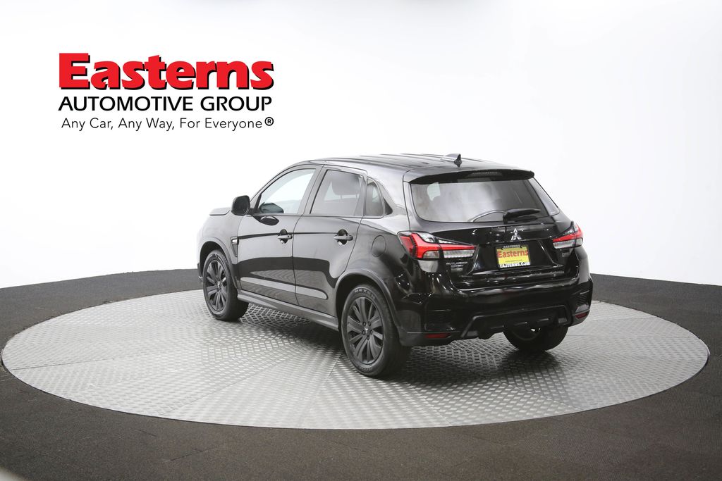 Vehicle image 35 of 61
