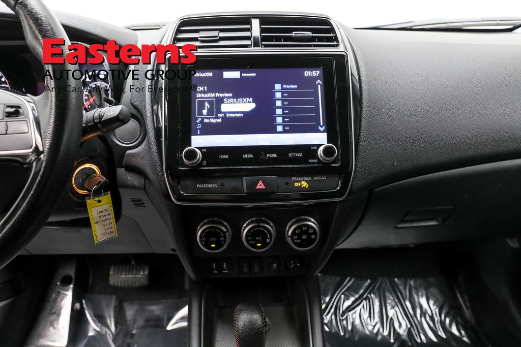 Vehicle image 42 of 61