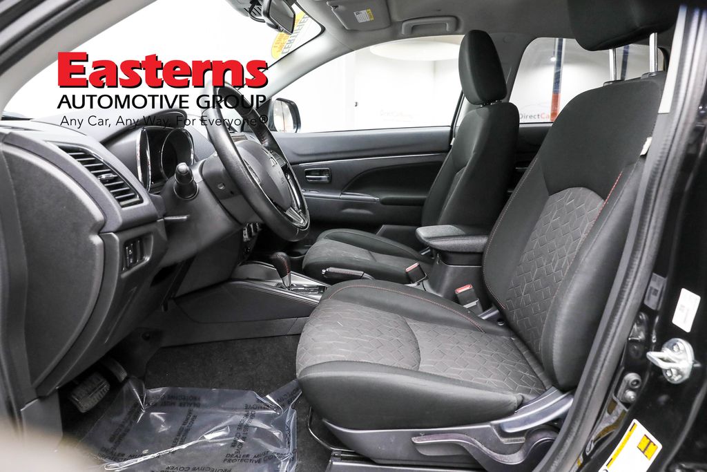 Vehicle image 44 of 61