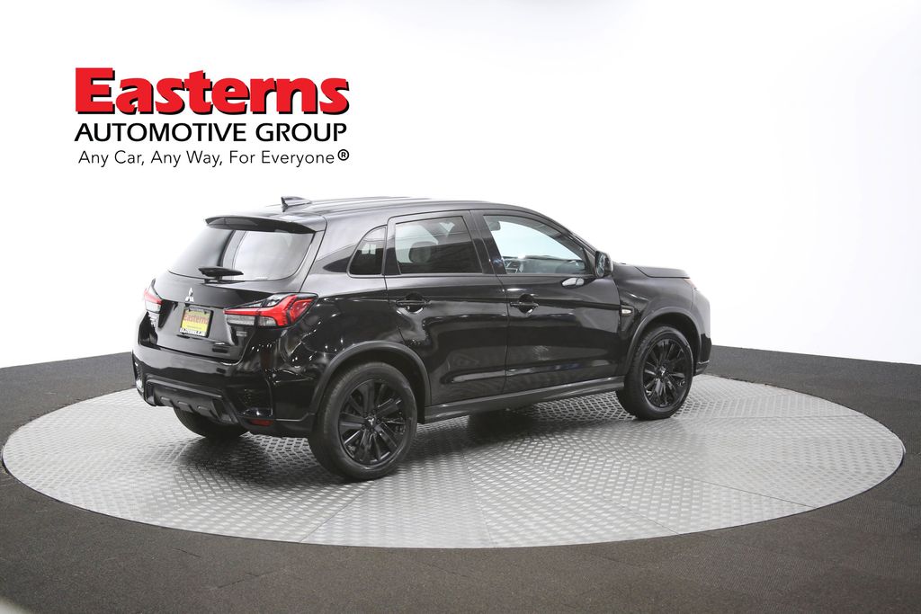 Vehicle image 17 of 61