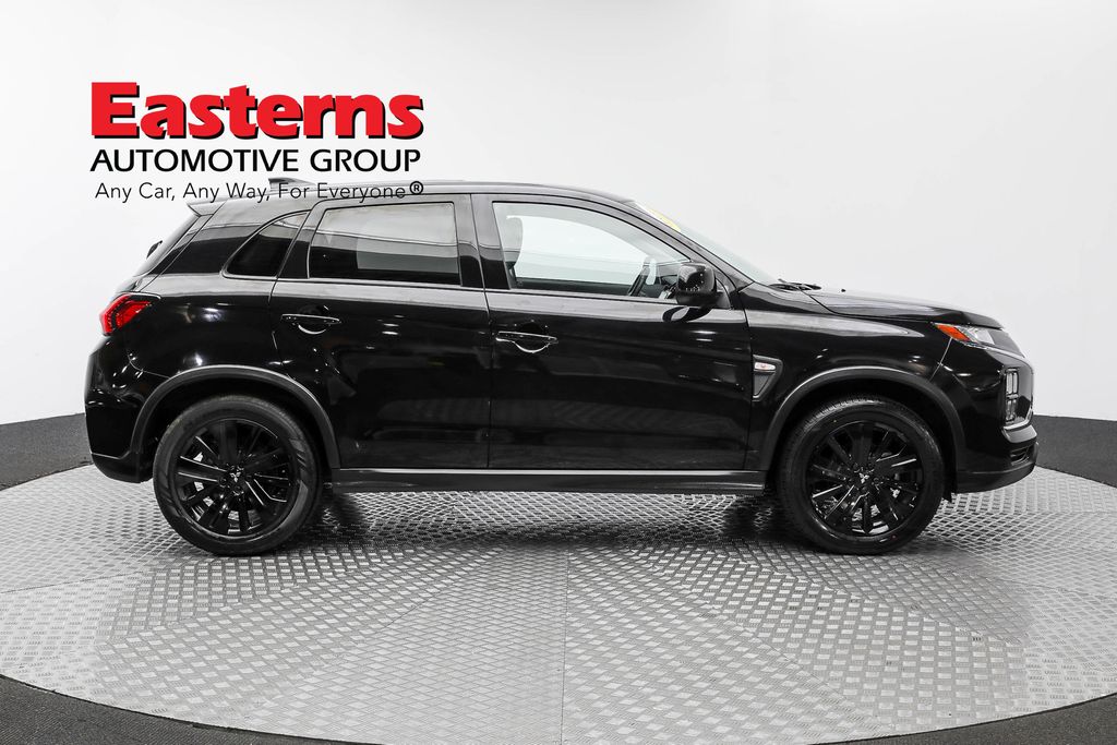 Vehicle image 12 of 61