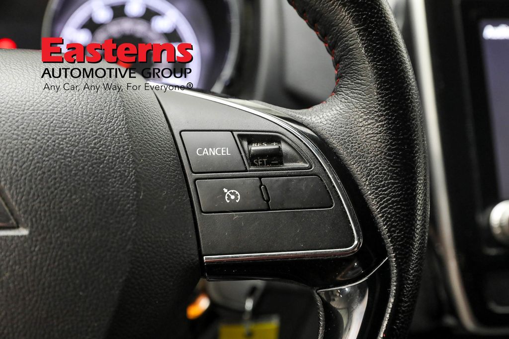 Vehicle image 46 of 61