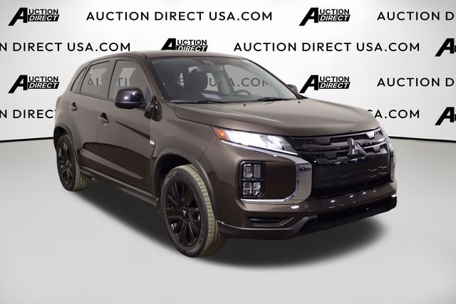 2024 Mitsubishi Outlander Sport LE Image 3 of 36