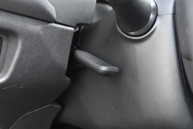 Vehicle image 30 of 35
