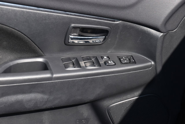 Vehicle image 22 of 35
