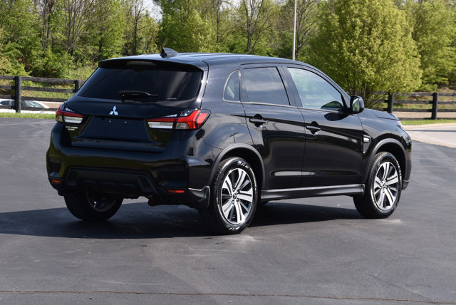 Vehicle image 7 of 35
