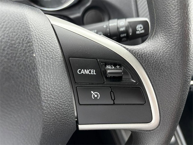 Vehicle image 27 of 31