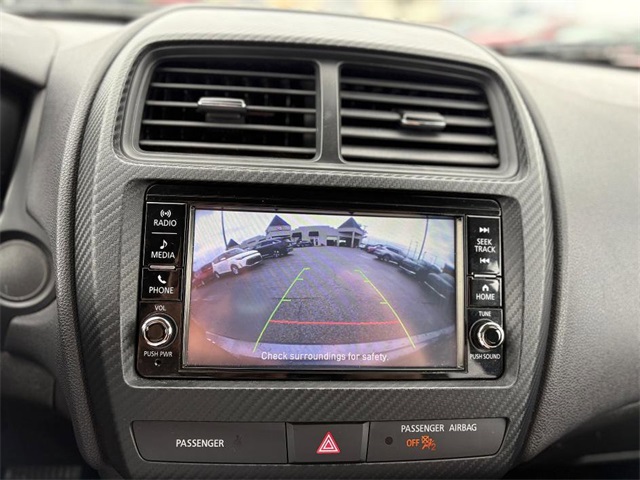 Vehicle image 20 of 31