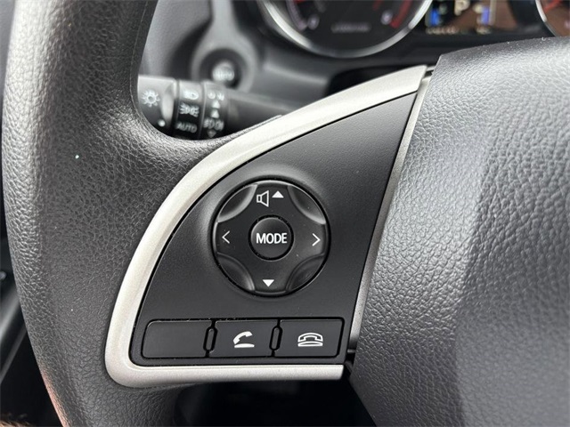 Vehicle image 26 of 31