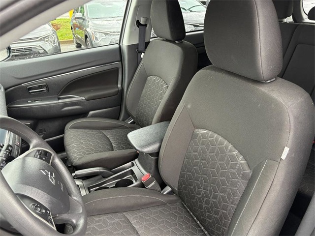 Vehicle image 15 of 31