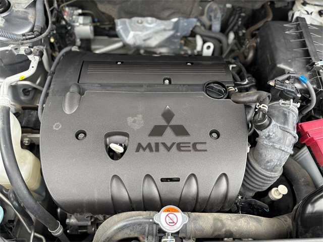 Vehicle image 11 of 31